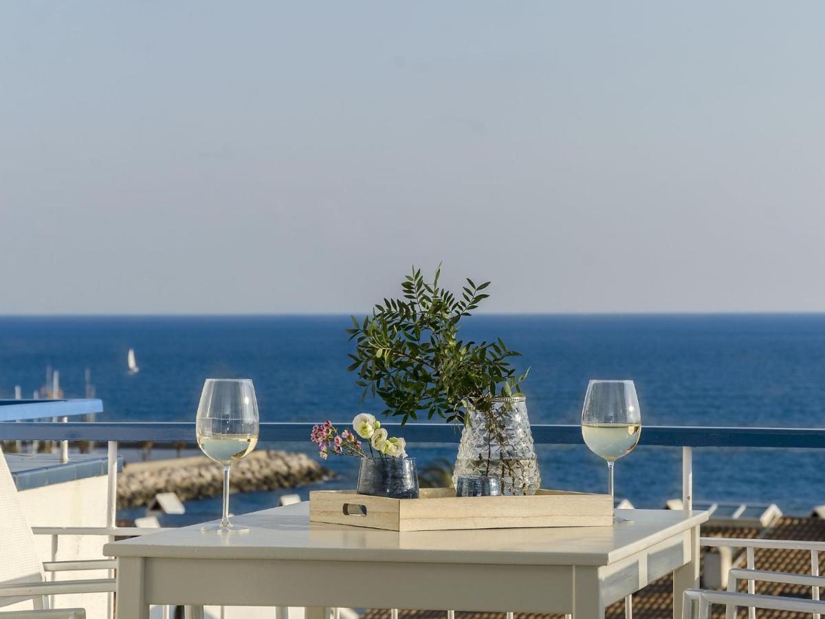 Sitges Spaces Sea View Paradise- 2 Bedrooms, 2 Bathrooms, Terrace, Amazing Sea Views Εξωτερικό φωτογραφία